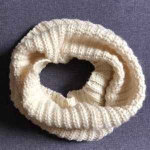 Gap Cream Infinity Scarf